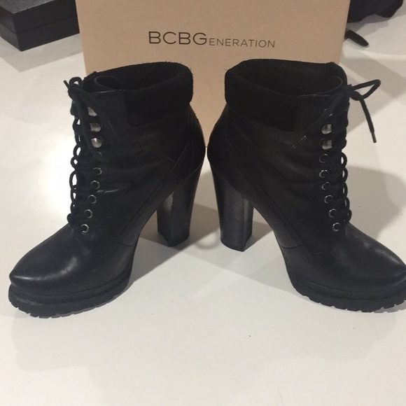 BCBGeneration Shoes - ❣️Price Firm❣️BcBgeneration Heeled leather boot!